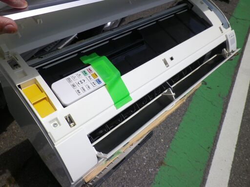 日立 白くまくん 　おもに6～8畳用 2.2kW フィルター自動掃除 内部クリーン RAS-GT22K-W　2021年