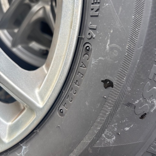 BRIDGESTONE 185/70R14 冬タイヤ　2024年製 バリ山