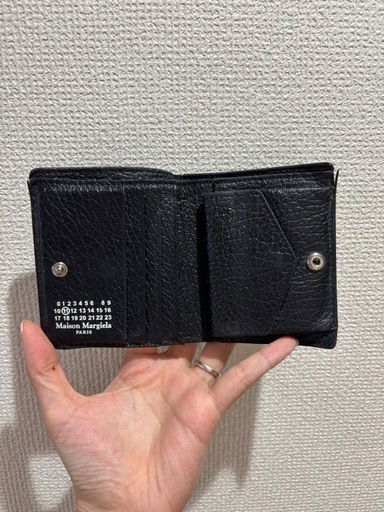 メゾンマルジェラ　二つ折り財布