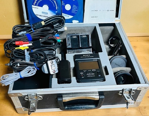 ソニー デジタルHDビデオレコーダー HXR-MC1ケース付き ソニー SONY デジタルHDビデオレコーダー HXR-MC1 アルミケース付き 