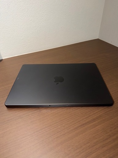 【美品】MacBook Pro 14インチ M4 16GB 512GB