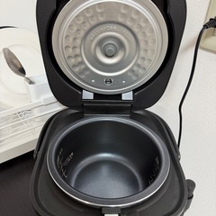 炊飯器 3合炊 使用2ヶ月の画像