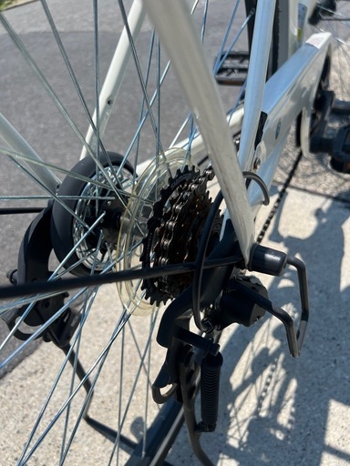 【早い者勝ち】自転車 SCALARE ホワイト 6段変速 