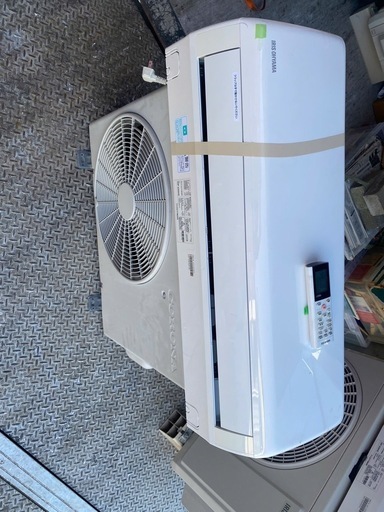 配送取付工事込み金額 アイリスオーヤマ エアコン 6畳用 ルームエアコン 2.2kW 上下左右自動ルーバー搭載 内部クリーン LED温