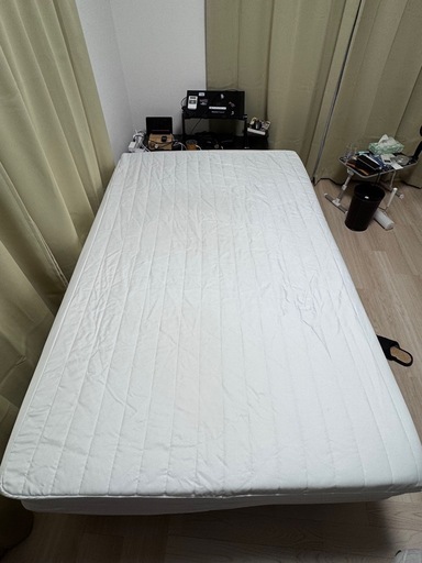 無印良品足付きマットレスセミダブル (そー) 千川のベッドの中古