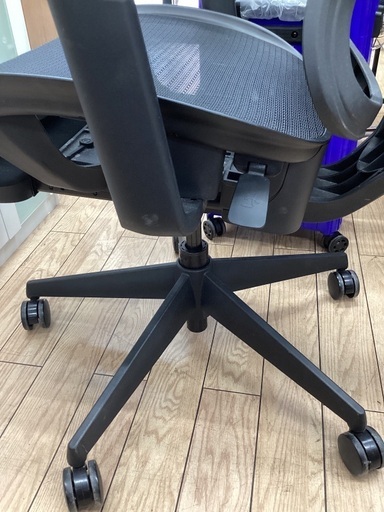 オフィスチェア　ニトリ
