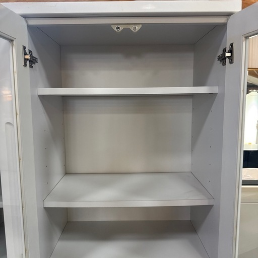 ガラスのショーケース　IKEA