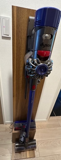 専用棚付き　ダイソン掃除機