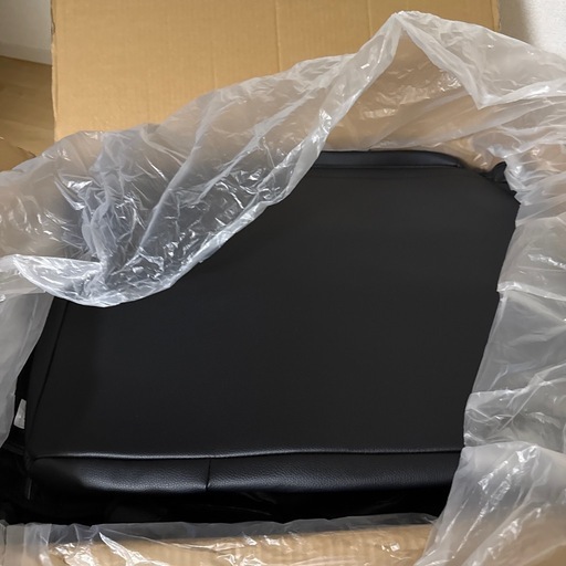 新品シートカバーノア