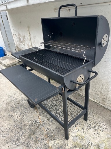 大型BBQグリル 燻製対応 温度計付き 大型チャコールグリル