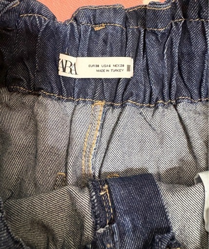 ZARA デニムパンツ　裾ロールアップ