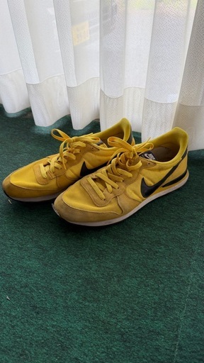 NIKEスニーカー イエロー