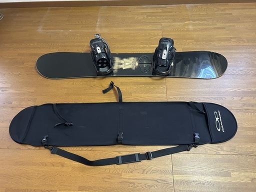 スノーボード、カバー、ブーツのセット