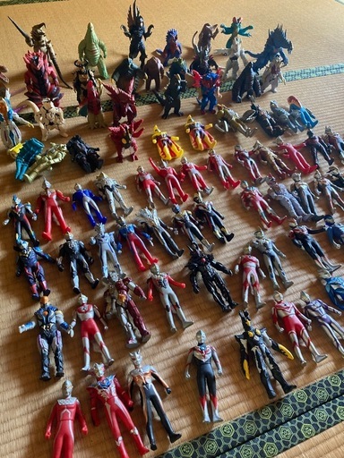 ウルトラマンと怪獣 84点セット