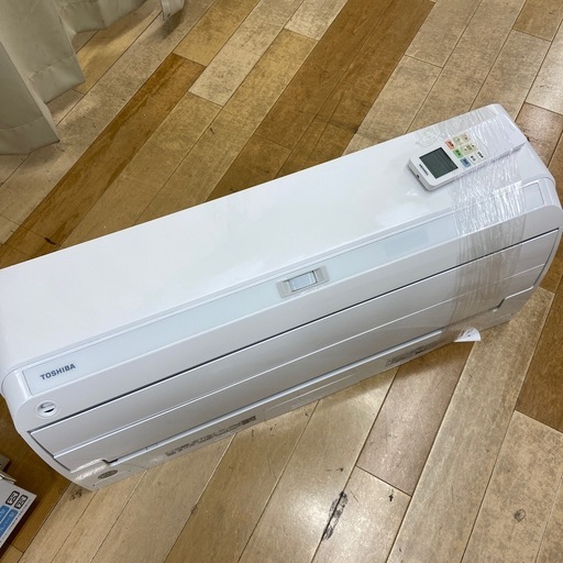 【トレファクラパーク岸和田店】 2022年製 エアコン TOSHIBA 6ヶ月保証付
