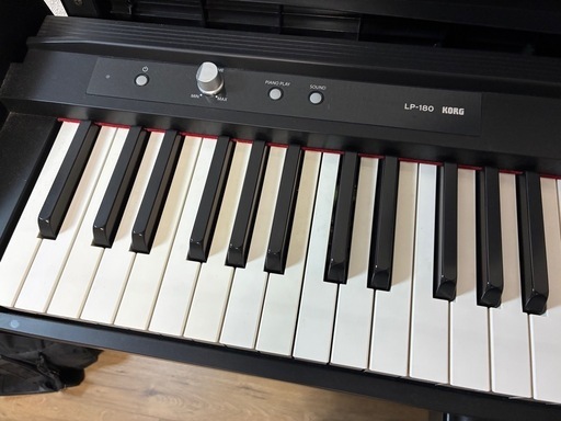 KORG LP-180