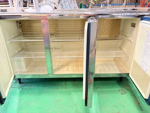 業務用コールドテーブル冷蔵庫 3枚扉 厨房機器