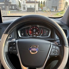 (大幅値下げ)ボルボ V60 D4 ディーゼル 15万km 牽引ヒッチ・スタッドレス付！の画像