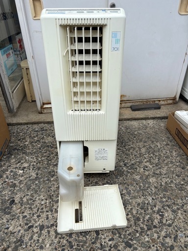 コロナ　クールサロン　CD-701W