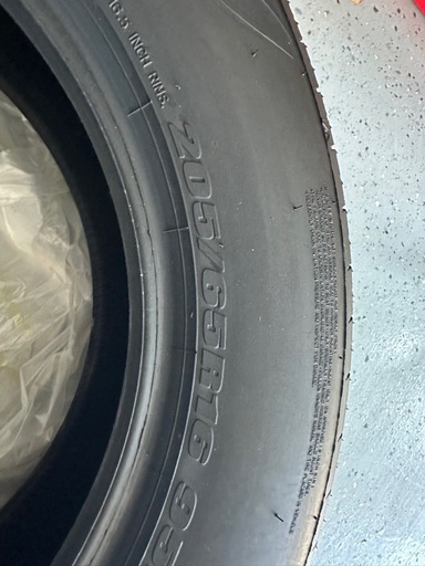 ダンロップ205/65r16４本セット
