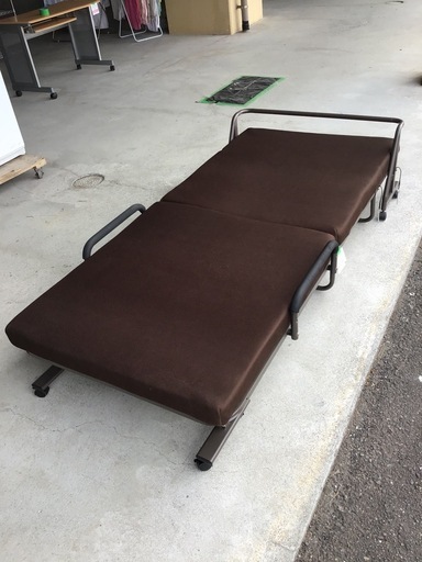 ※値下げしました※ 折りたたみベッド　シングル　ブラウン　中古品