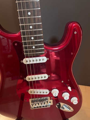 FERNANDES エレキギター　ストラトタイプ