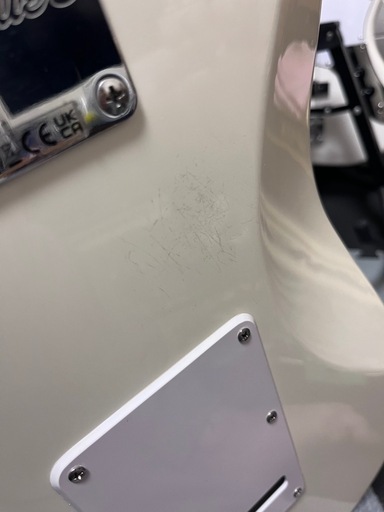 Squier ストラトキャスター　エレキギター