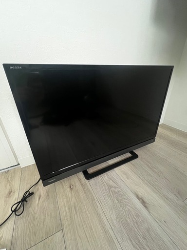 TOSHIBA REGZA 32型　液晶テレビ