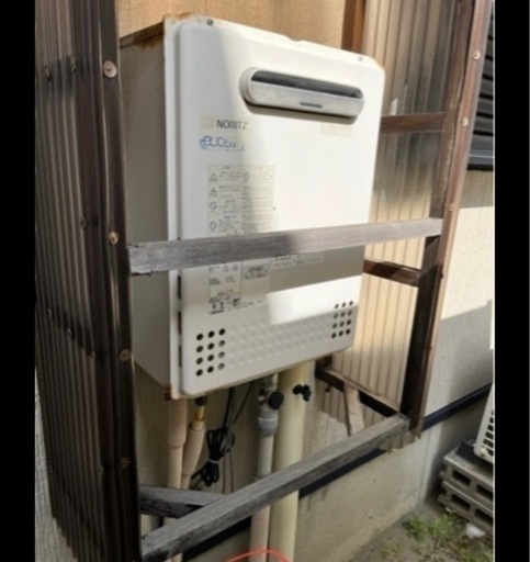 給湯器　交換致します。
