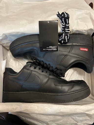 NIKE、supremeスニーカー28cm