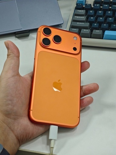 iPhone17Promax (Justmachi) 藤阪のイー・モバイルの中古あげます
