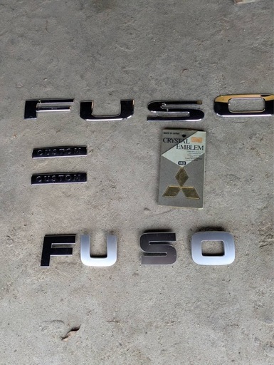 FUSO純正パネルセット