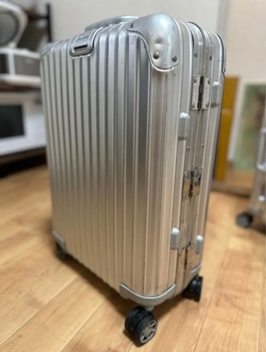 リモワトパーズ　4輪　35L