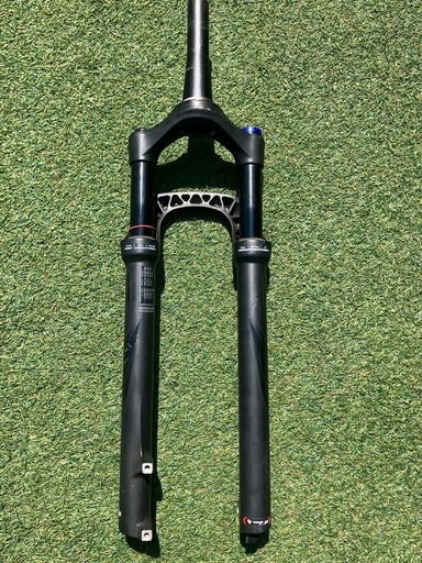 Amazon.com : RockShox Judy Silver TK Suspension Fork - 29 最終値下げ‼️
ROCK SHOCK  judy 29インチ 