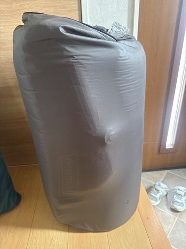 コールマン　インフレーターマット　キャンプ　車中泊