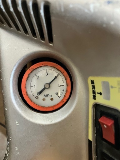 MAXエアーコンプレッサー ak-1210e