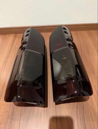 トヨタ　ハイエース　スモークテール　ダークプライム