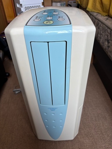 窓用スポットクーラー　
コロナ　冷風　衣類乾燥除湿機　　　　　　　　
