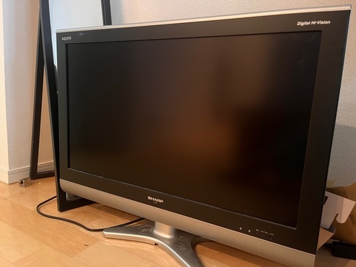 SHARP AQUOS 32V型 (トミー) 四谷三丁目のテレビ《液晶テレビ》の中古
