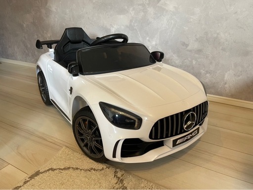 電動乗用ラジコン メルセデス・ベンツ AMG GT-R　ホワイト動作確認済み 充電器・プロポ付