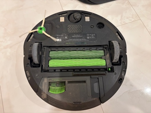 【ジャンク】ルンバ i7 クリーンベース付＋未使用消耗品・付属品