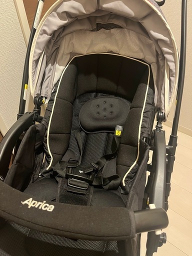 Aprica ラクーナクッション ベビーカー 両対面式 荷物フック付