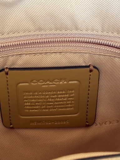 コーチ　イーディ　13 COACH(コーチ) / ターンロック・イーディ_ブラック/レザー/BLK/無地 