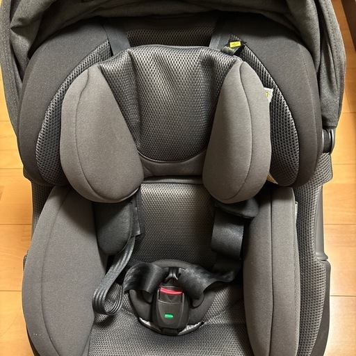 コンビ　combi チャイルドシート　ISOFIX  THE S