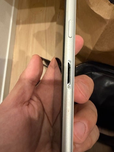 Apple iPhone SE 第2世代 64GB 