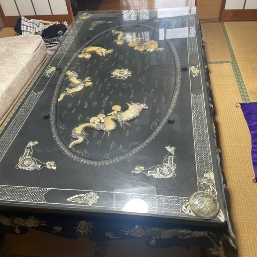 ガラステーブル