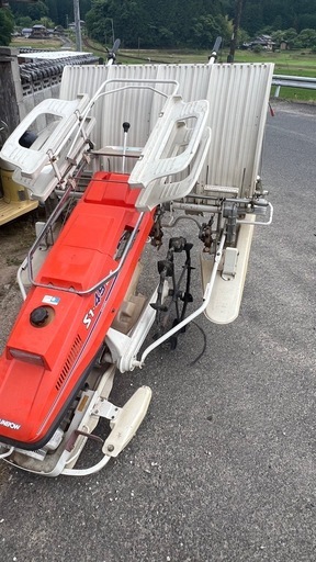 4条田植え機