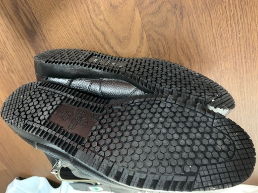 安全靴 熱中対策に！靴内温度の上昇を和らげる高機能静電安全靴「WS33C付白革 