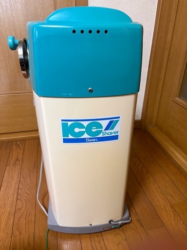 業務用　池永鉄工　スワン　SI-100S 電動式業務用かき氷機 店舗用品 池永鉄工 かき氷機 スワンSI-100S Swan ブロック氷専用氷削機