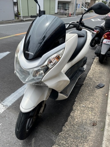 PCX JF28 白 (yuuboo1) 鶴見のホンダの中古あげます・譲ります PCX JF28 白 (yuuboo1) 鶴見のホンダの中古あげます・譲ります